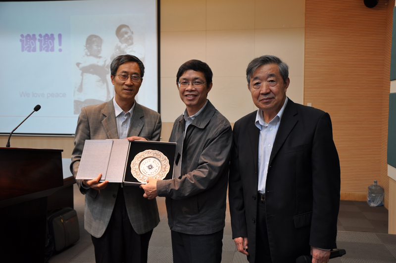 20121119-102738.jpg 20121119-102738.jpg